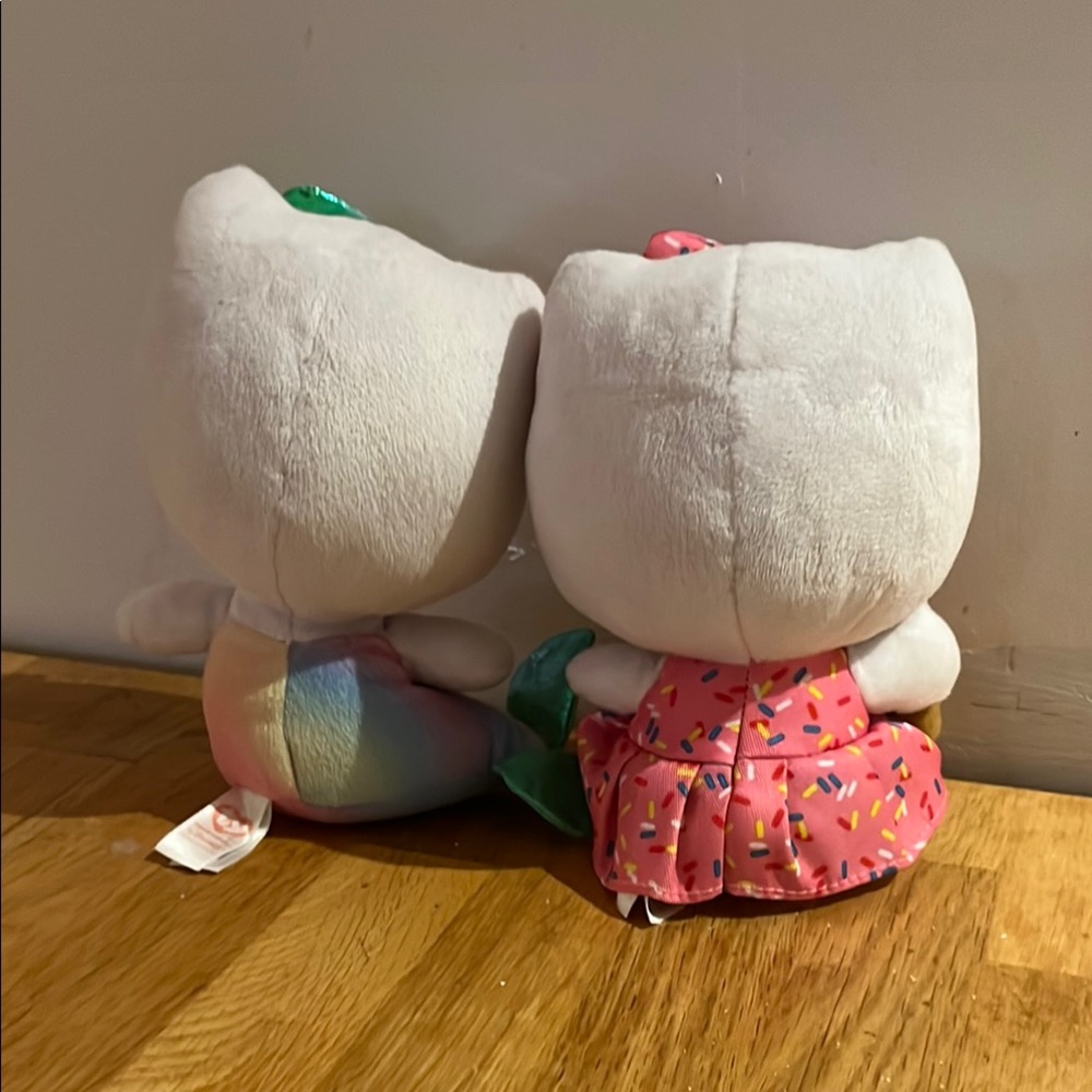 Hello Kitty Mermaid - Picture 3 of 4